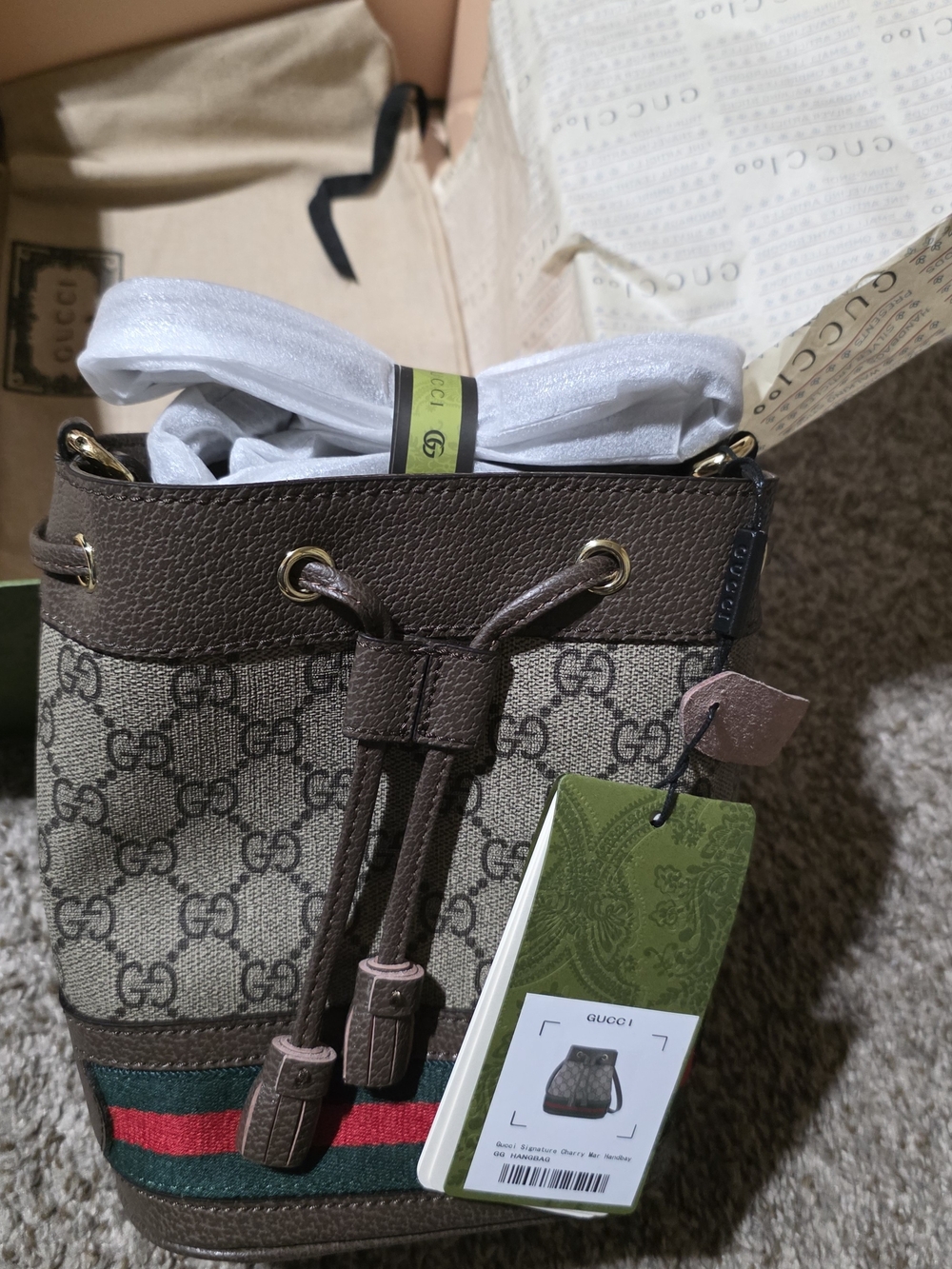 Gucci Crossbody Bag - Picture 3 of 8